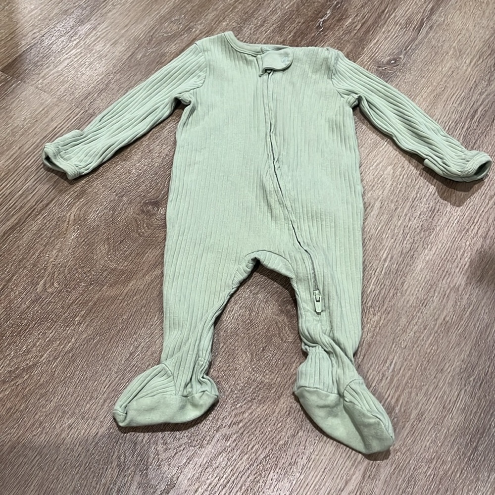 Cloud Island Ribbed Zippered Footie in Aloe green - Size  0-3M